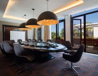 (English) Boardroom 14